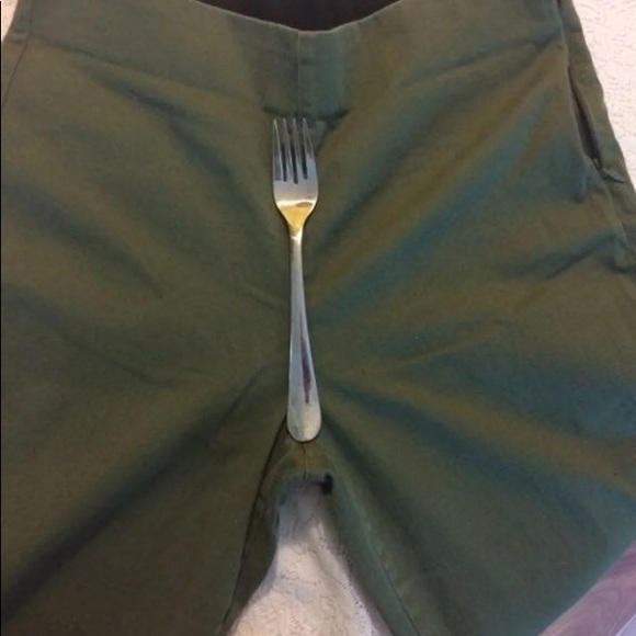 Old Navy cropped high waisted cotton pants - Picture 3 of 4